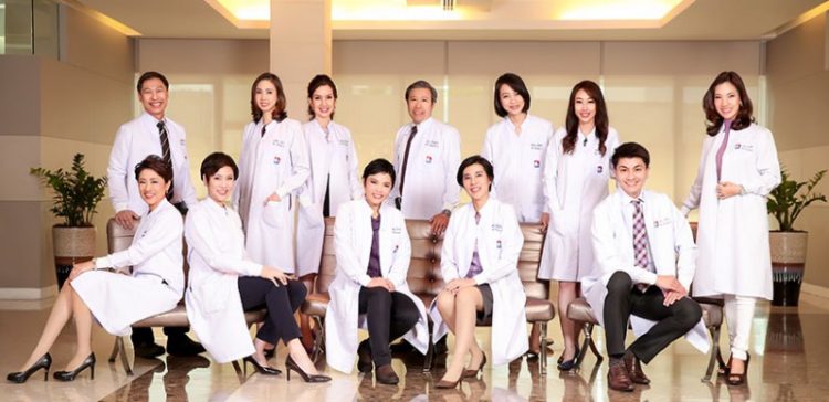 How Do Dental Implants Work, and Why Are They Preferred Over Dentures?