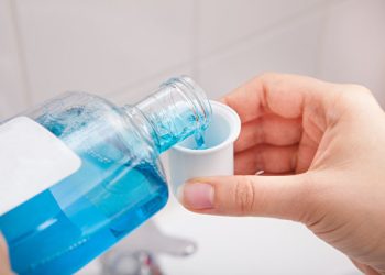 What Are the Benefits of Mouthwash for Oral Health? Are You Using It at the Right Time?