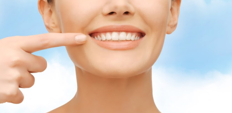 Have You Considered Teeth Whitening? Can It Effectively Improve Your Smile?