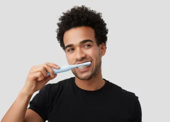 How Can Smart Toothbrushes Enhance Your Oral Hygiene Routine?