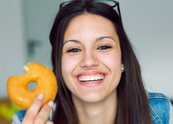 Can What You Eat Affect the Longevity of Your Veneers?