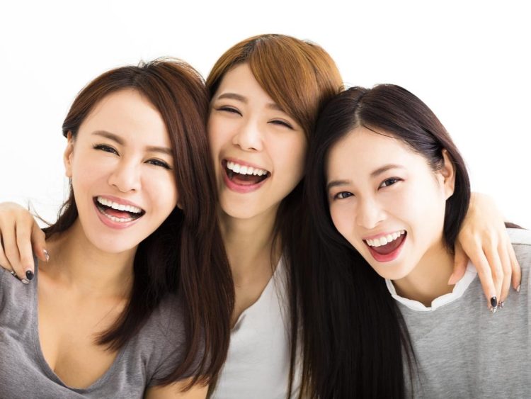 Can Teeth Whitening Last Long-Term? Does It Cause Damage to Your Teeth?