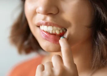 What Is Gingivitis? Early Symptoms and How to Prevent It From Becoming a Bigger Problem