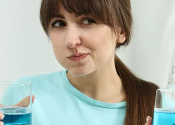 Floss and Mouthwash: Are They Essential in Your Daily Oral Care Routine?