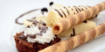 Sweet Foods and Tooth Health: How to Minimize the Harm of Sugar on Your Teeth