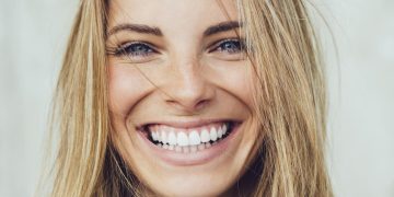 How Does Smile Photography Help Dentists Evaluate Your Aesthetic Needs?