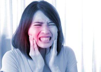 Are Spicy and Acidic Foods Making Your Sensitive Teeth Worse?
