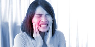 Are Spicy and Acidic Foods Making Your Sensitive Teeth Worse?