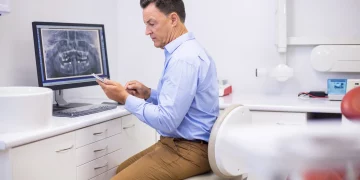 Will Your Next Dentist Visit Be Run by AI? Inside the Smart Dental Clinics of the Future