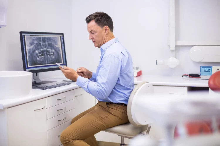 Will Your Next Dentist Visit Be Run by AI? Inside the Smart Dental Clinics of the Future